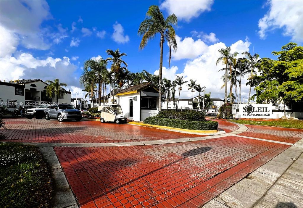 9715 Fontainebleau Blvd E209, Miami, FL 33172