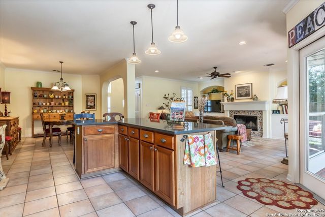 18902 Windsor Wood, San Antonio, TX 78258