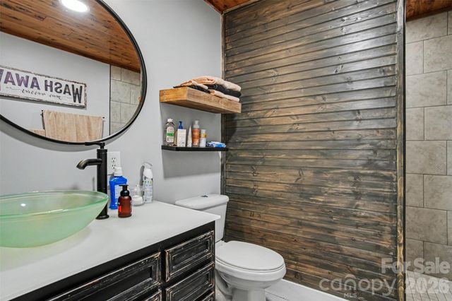 611 E 4th Avenue, Gastonia, NC 28054
