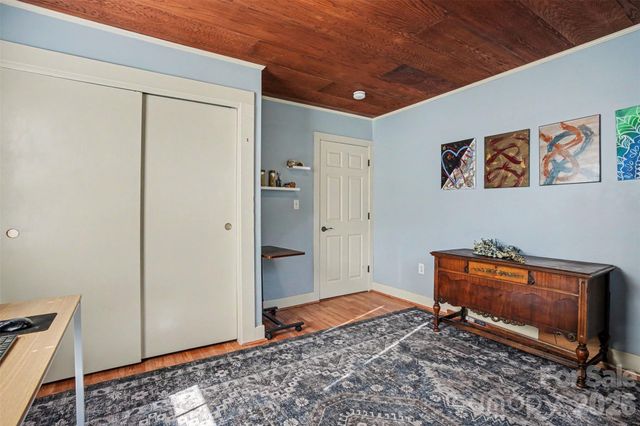 611 E 4th Avenue, Gastonia, NC 28054