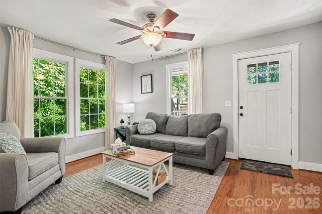 611 E 4th Avenue, Gastonia, NC 28054