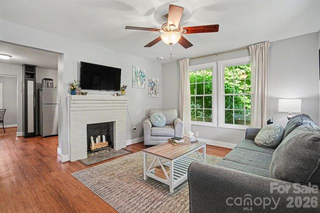 611 E 4th Avenue, Gastonia, NC 28054