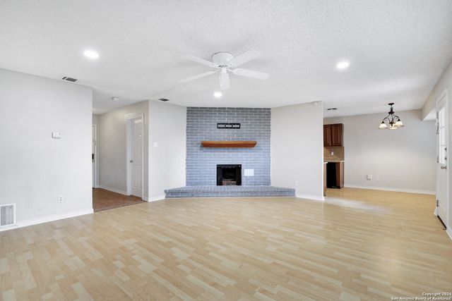 9262 Ridge Branch, San Antonio, TX 78250