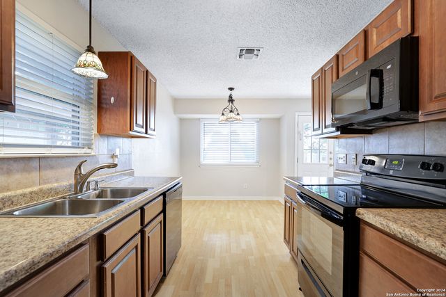 9262 Ridge Branch, San Antonio, TX 78250