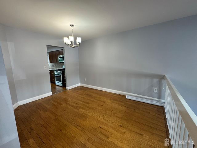 16 dawn Court, South Brunswick, NJ 08852
