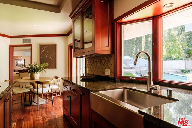 4975 Queen Florence Lane, Woodland Hills, CA 91364