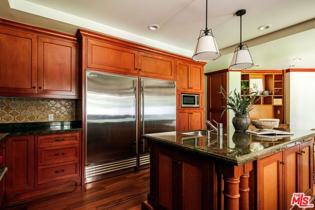 4975 Queen Florence Lane, Woodland Hills, CA 91364