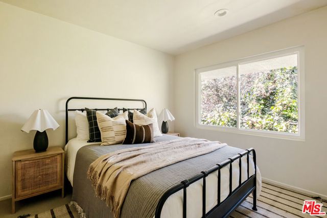 4975 Queen Florence Lane, Woodland Hills, CA 91364