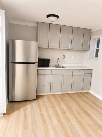 1329 NE 5th Avenue 1, Fort Lauderdale, FL 33304