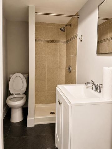 1329 NE 5th Avenue 1, Fort Lauderdale, FL 33304