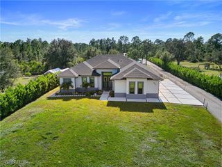 2406 37th AVE NE, Naples, FL 34120