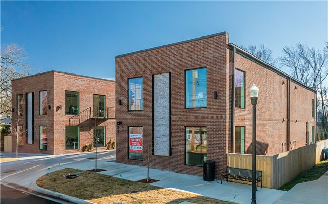 202 SE 6th Street Suite 101, Bentonville, AR 72712