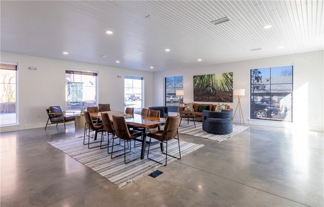 202 SE 6th Street Suite 101, Bentonville, AR 72712