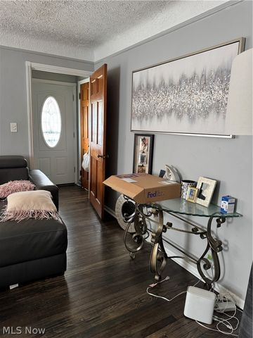 16301 Cloverside Avenue, Cleveland, OH 44128