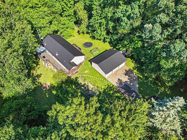 67526 Thunderbird Drive, Sturgis, MI 49091