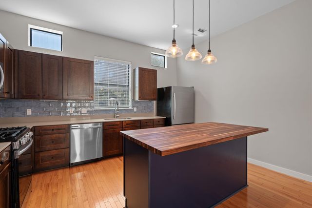 6000 S Congress Ave 302, Austin, TX 78745