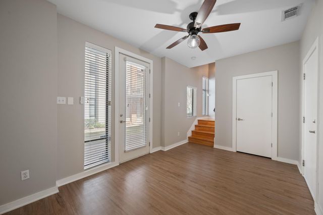 6000 S Congress Ave 302, Austin, TX 78745