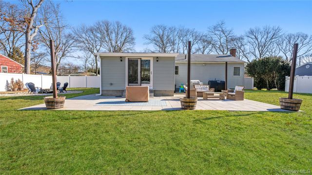 144 Avenue A, Holbrook, NY 11741