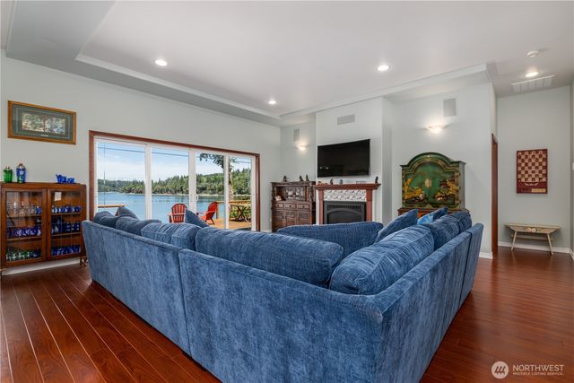 860 E Sunset Road, Shelton, WA 98584