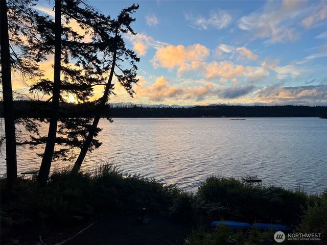 860 E Sunset Road, Shelton, WA 98584