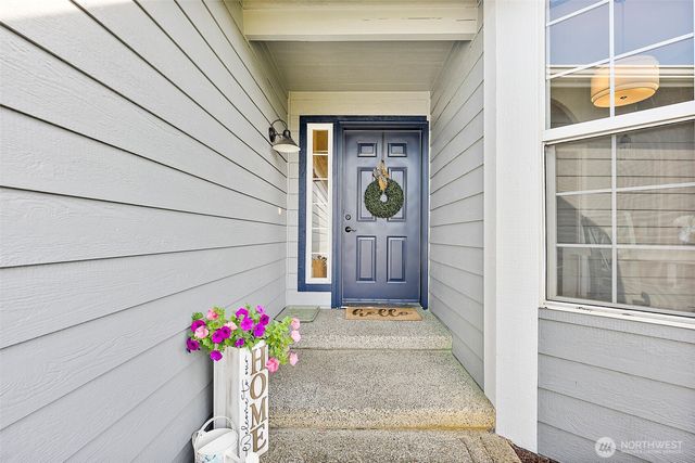 209 Groff Avenue NW, Orting, WA 98360