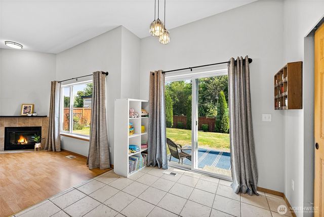 209 Groff Avenue NW, Orting, WA 98360