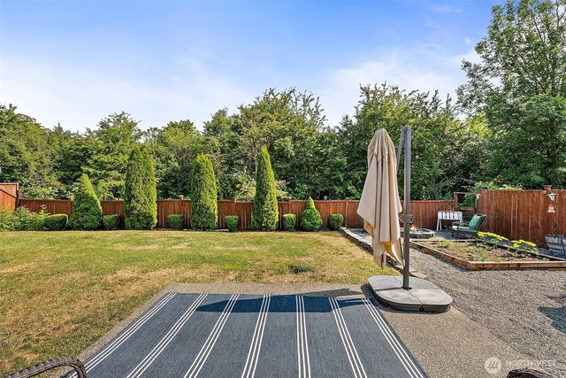 209 Groff Avenue NW, Orting, WA 98360