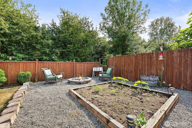 209 Groff Avenue NW, Orting, WA 98360