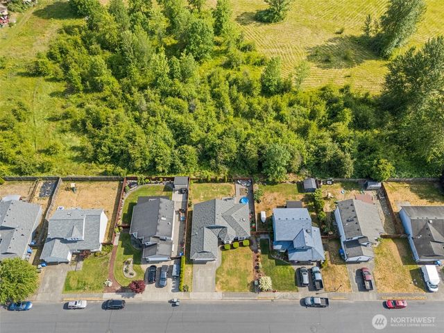 209 Groff Avenue NW, Orting, WA 98360