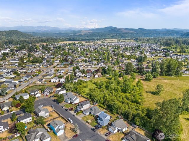 209 Groff Avenue NW, Orting, WA 98360