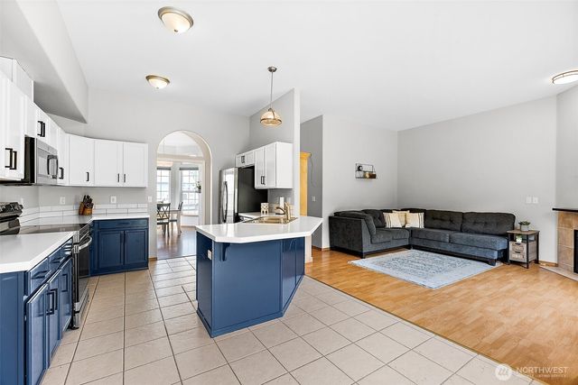 209 Groff Avenue NW, Orting, WA 98360