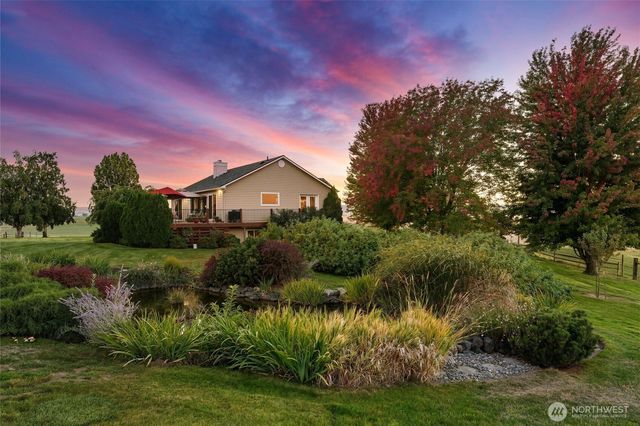 288 Meadowlark Lane, Touchet, WA 99360