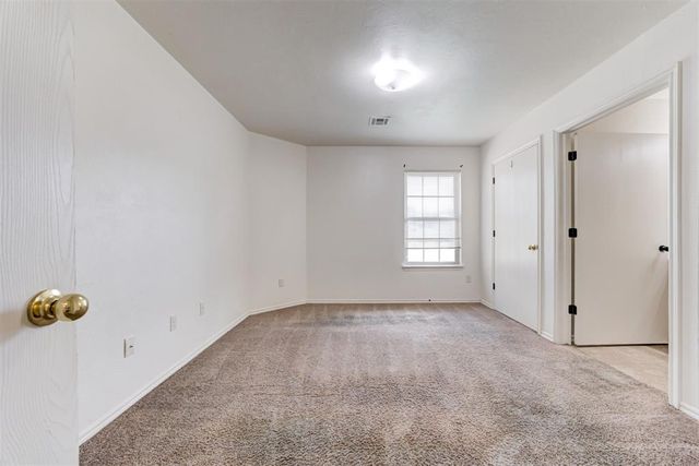 8501 Durland Way, Oklahoma City, OK 73114