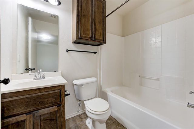 8501 Durland Way, Oklahoma City, OK 73114