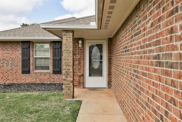 8501 Durland Way, Oklahoma City, OK 73114