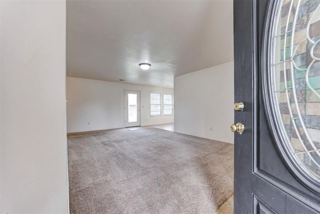8501 Durland Way, Oklahoma City, OK 73114