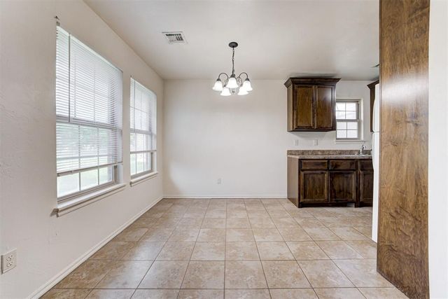 8501 Durland Way, Oklahoma City, OK 73114