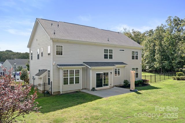 3782 Cragganmore Court, Charlotte, NC 28215