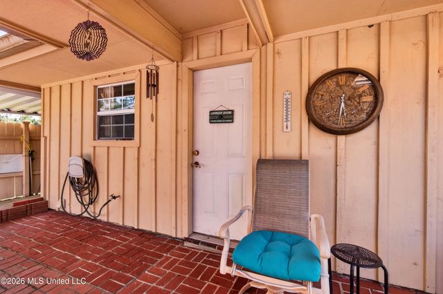 56113 E Diamondhead Drive, Diamondhead, MS 39525