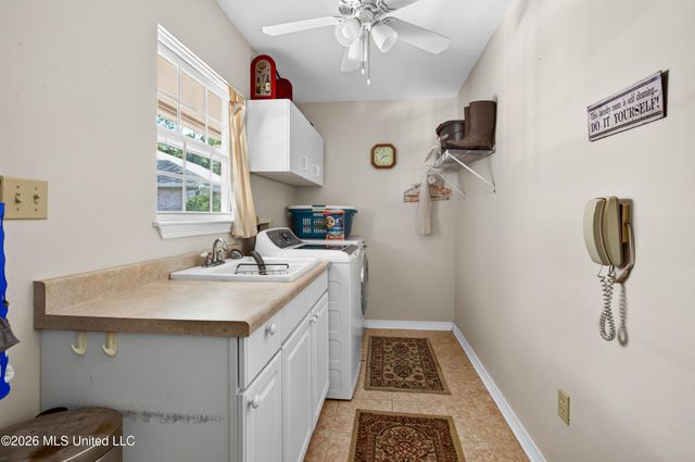 56113 E Diamondhead Drive, Diamondhead, MS 39525