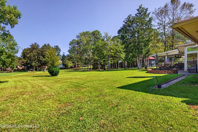 56113 E Diamondhead Drive, Diamondhead, MS 39525