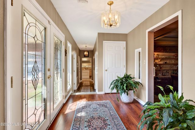 56113 E Diamondhead Drive, Diamondhead, MS 39525