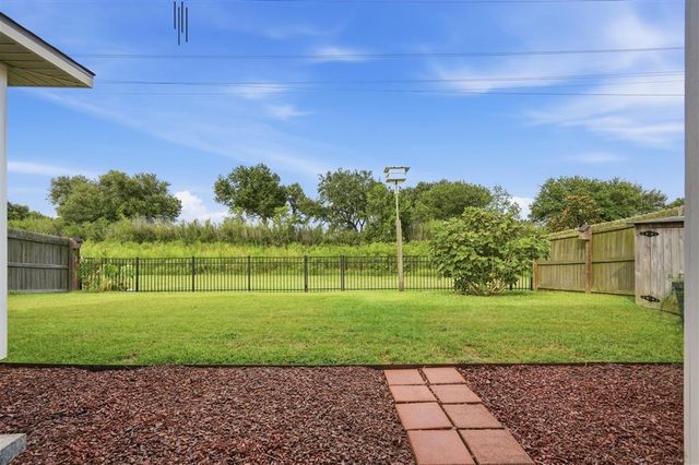 5770 Highland Hills Boulevard, Iowa, LA 70647