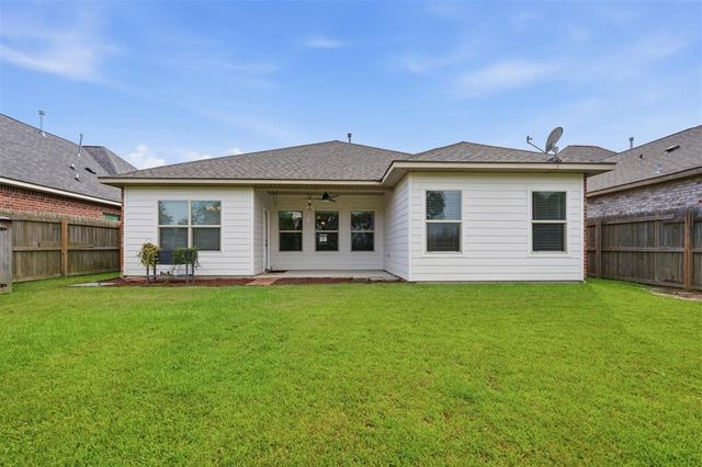 5770 Highland Hills Boulevard, Iowa, LA 70647