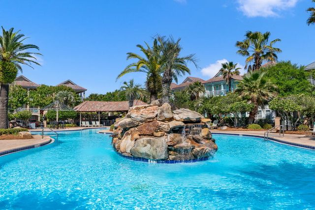 226 Tahitian Way, Destin, FL 32541