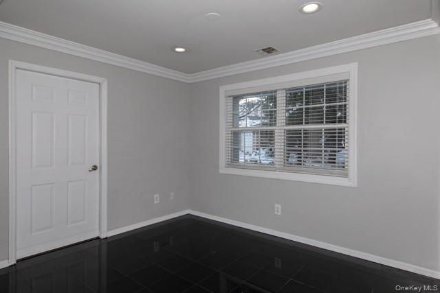 30 Overlook Drive 30, Farmingville, NY 11738