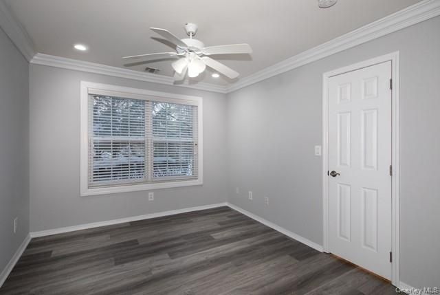 30 Overlook Drive 30, Farmingville, NY 11738