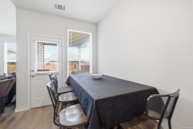 521 AMBER CRK, Cibolo, TX 78108