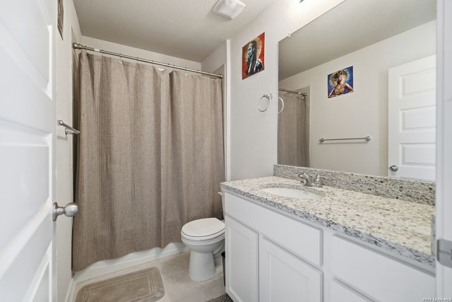 521 AMBER CRK, Cibolo, TX 78108