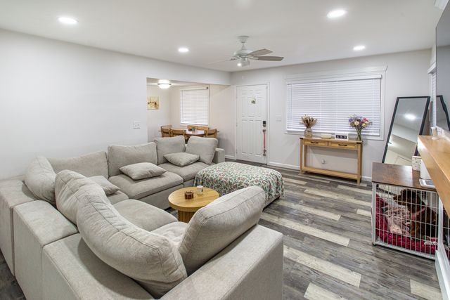 1452 Bear Flag Drive 1, Hanover Park, IL 60133